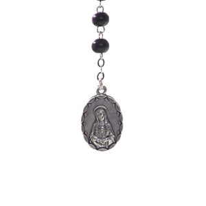 Particolare Rosario in legno della Madonna Addolorata - Galleria Mariana