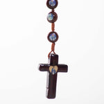 Particolare Rosario con corda marrone e santi - Galleria Mariana