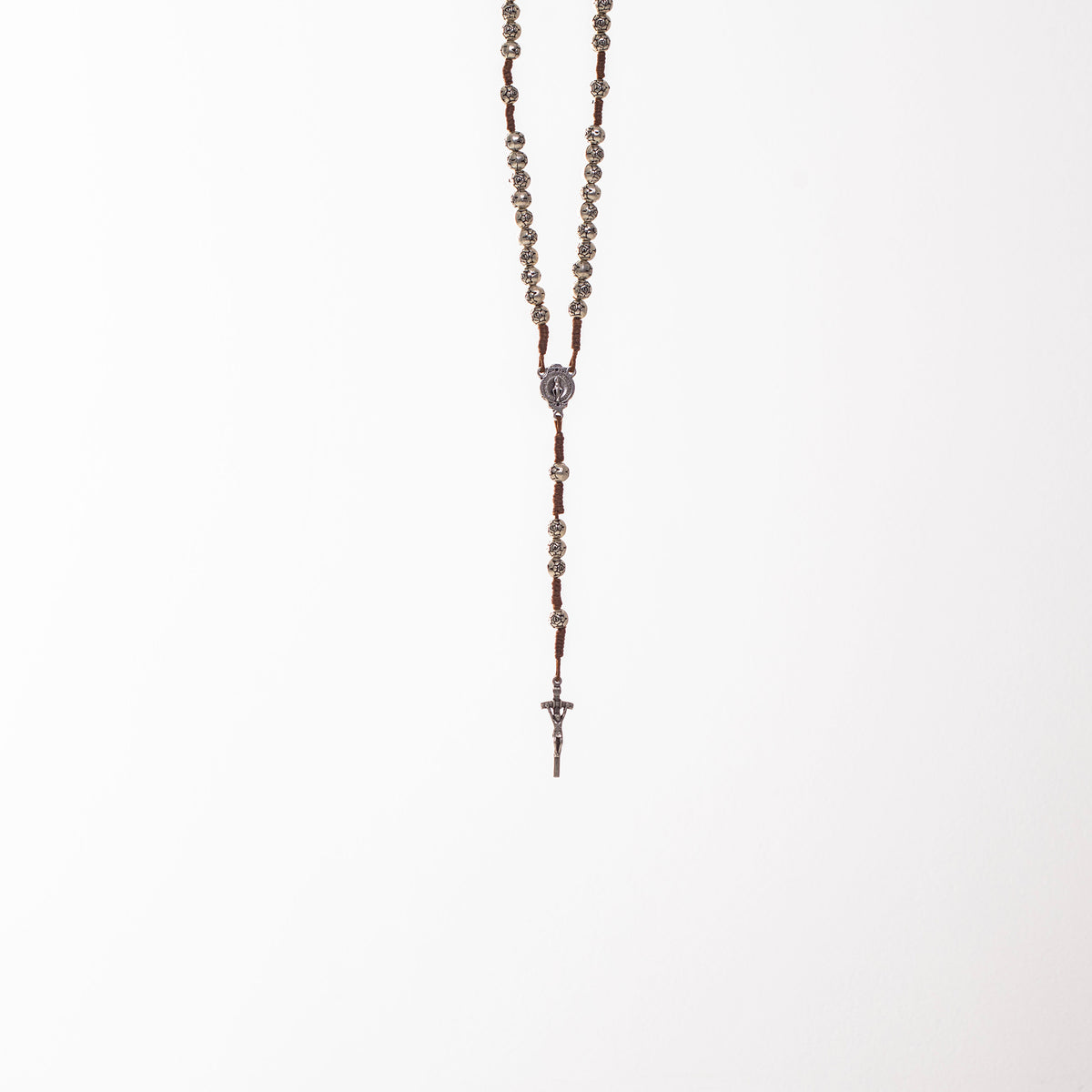 Rosary with metal roses and rope – Galleria Mariana