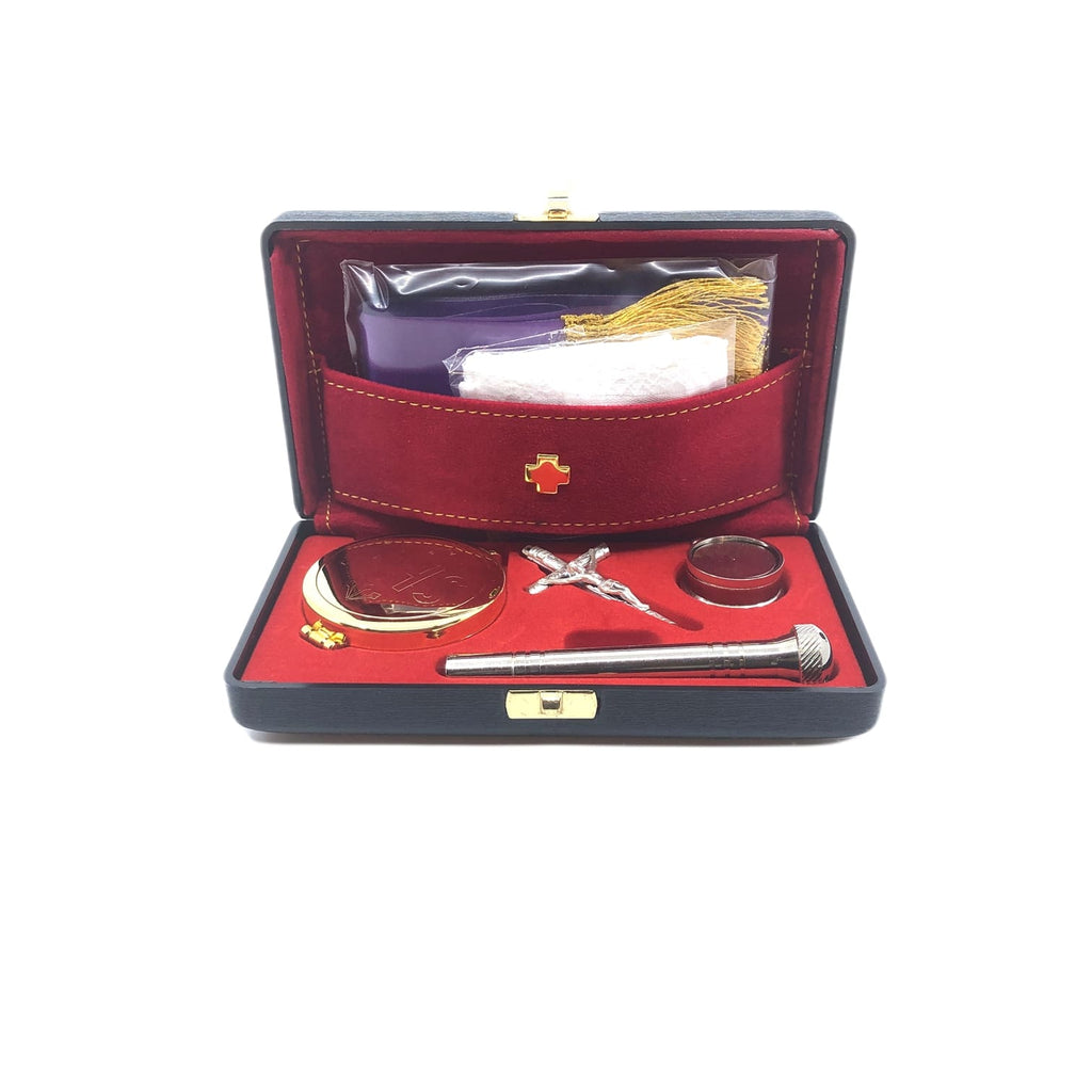 Kit per la celebrazione con pisside, croce, stola, asciugamano e bastone di olio santo - Galleria Mariana